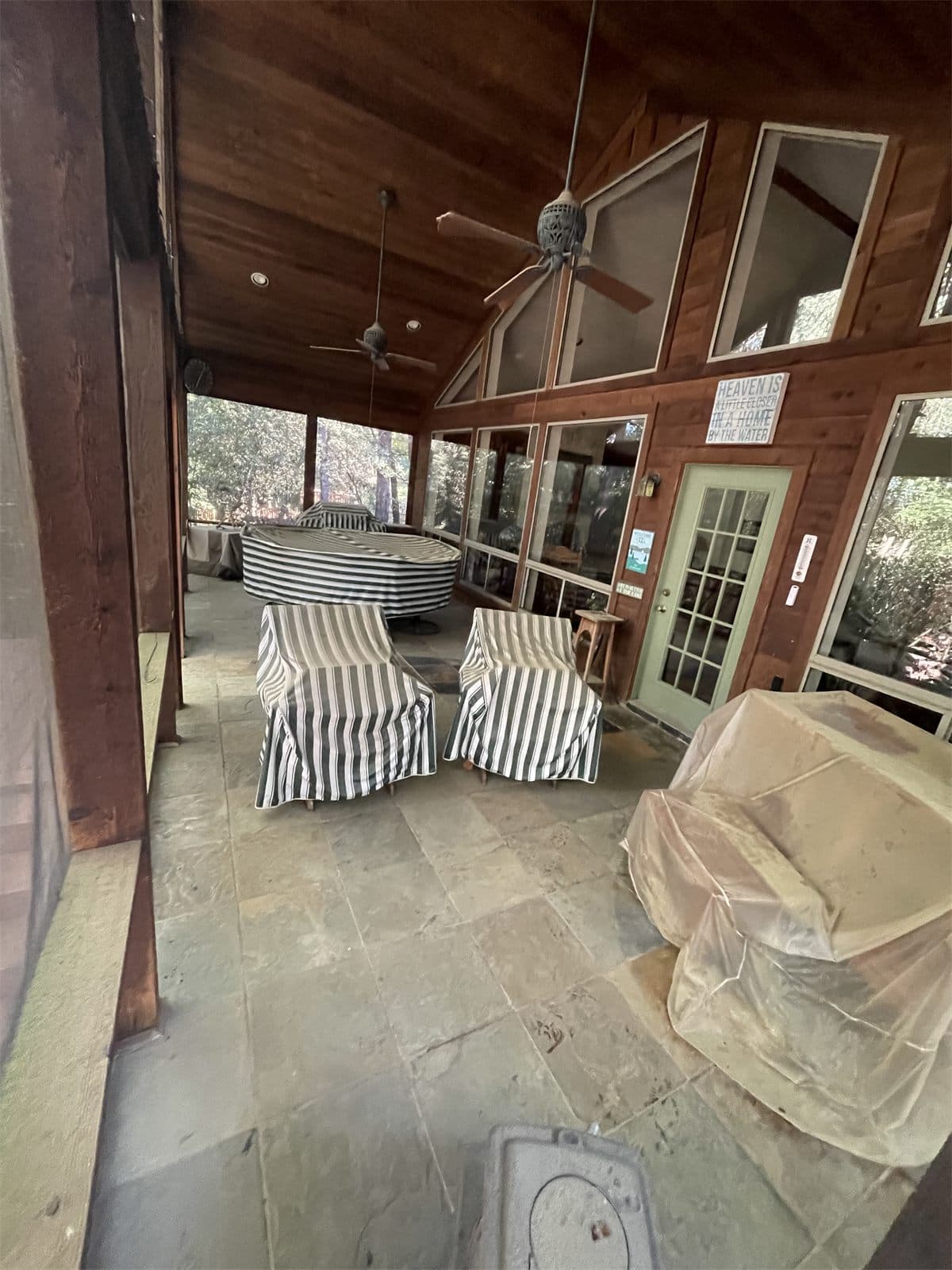 Dirty screened deck before cleaning
